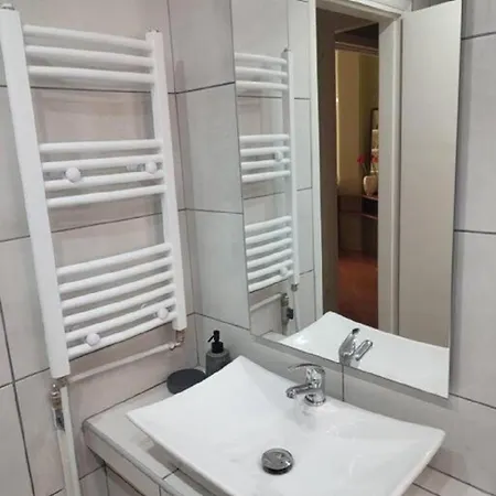 Lovely Penthouse At The Center! Apartment